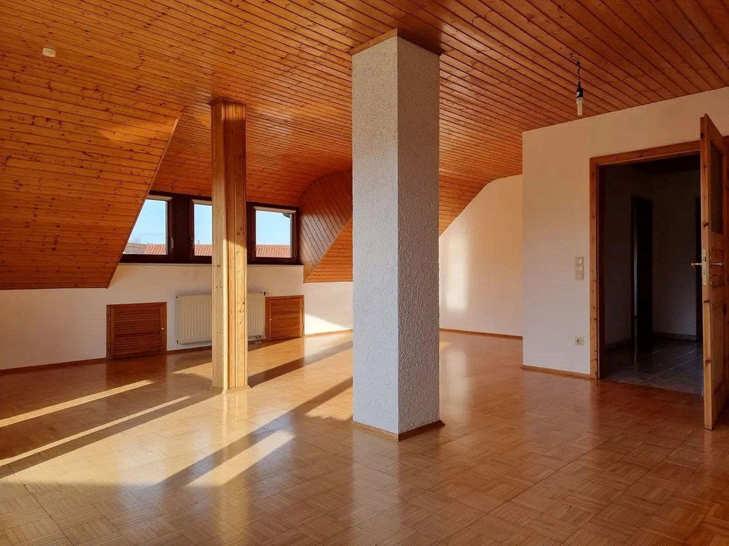 2 bedroom with open-plan kitchen flat to rent, 100 m², Karlsruhe, Baden-Württemberg 2 bedroom with open-plan kitchen flat to rent, 100 m², Karlsruhe, Baden-Württemberg