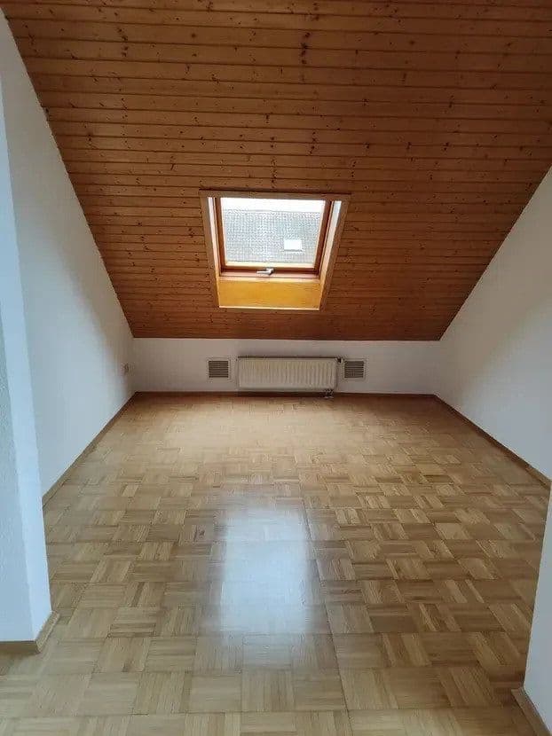 2 bedroom with open-plan kitchen flat to rent, 100 m², Karlsruhe, Baden-Württemberg 2 bedroom with open-plan kitchen flat to rent, 100 m², Karlsruhe, Baden-Württemberg