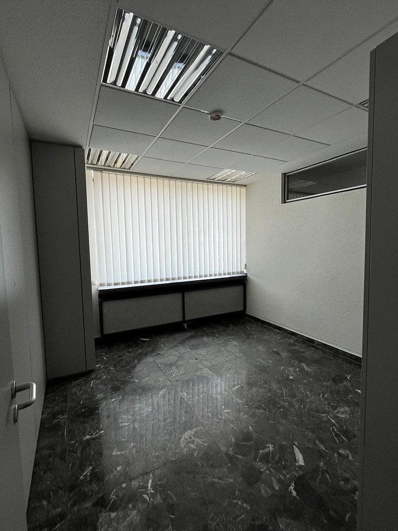non-residential property to rent, 1 m², Friedrichkaiserstr. 13, Iserlohn, North Rhine-Westphalia non-residential property to rent, 1 m², Friedrichkaiserstr. 13, Iserlohn, North Rhine-Westphalia