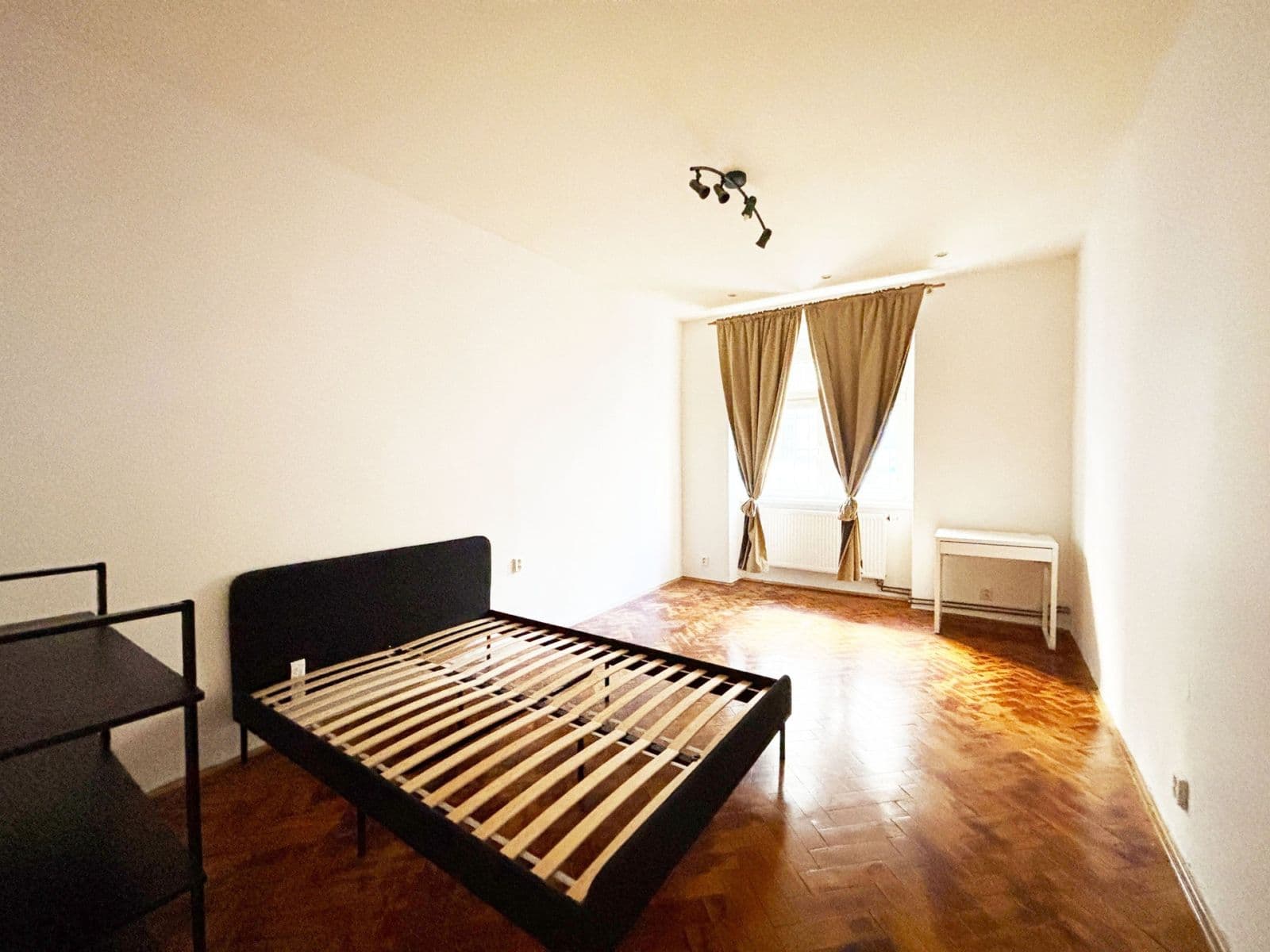 1 bedroom flat to rent, 48 m², Chrudimská, Prague, Prague 1 bedroom flat to rent, 48 m², Chrudimská, Prague, Prague