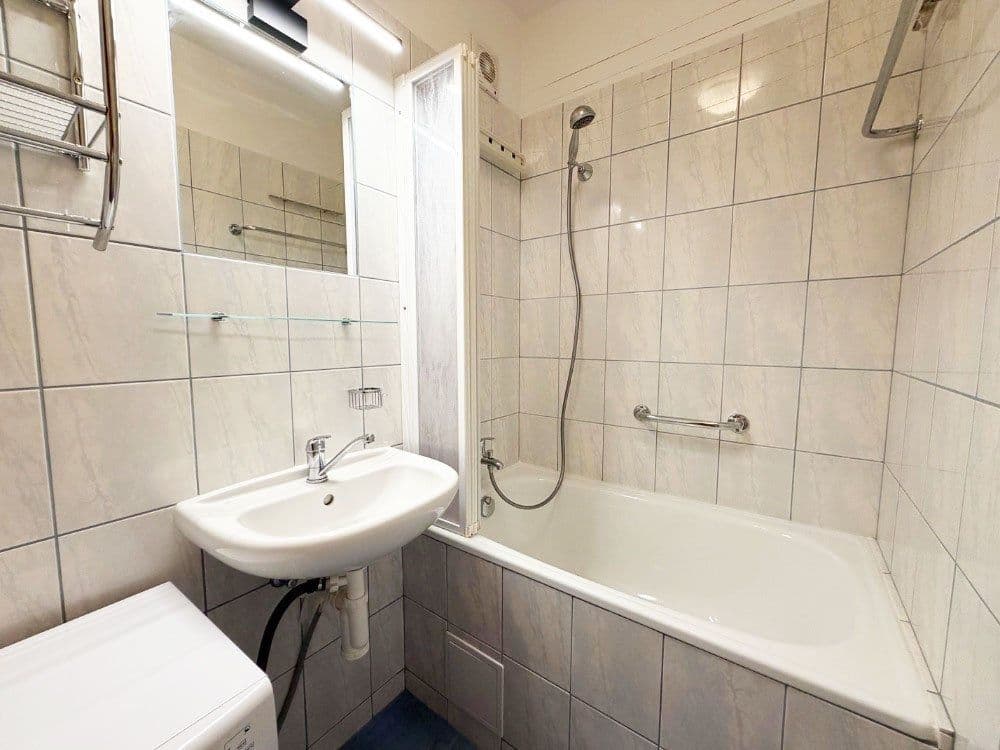1 bedroom with open-plan kitchen flat to rent, 46 m², Krausova, Prague, Prague 1 bedroom with open-plan kitchen flat to rent, 46 m², Krausova, Prague, Prague