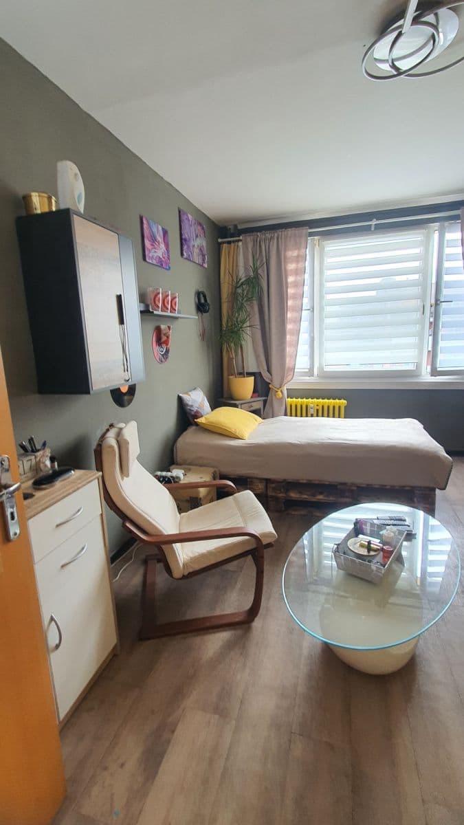 Studio flat to rent, 34 m², Káranská, Prague, Prague Studio flat to rent, 34 m², Káranská, Prague, Prague