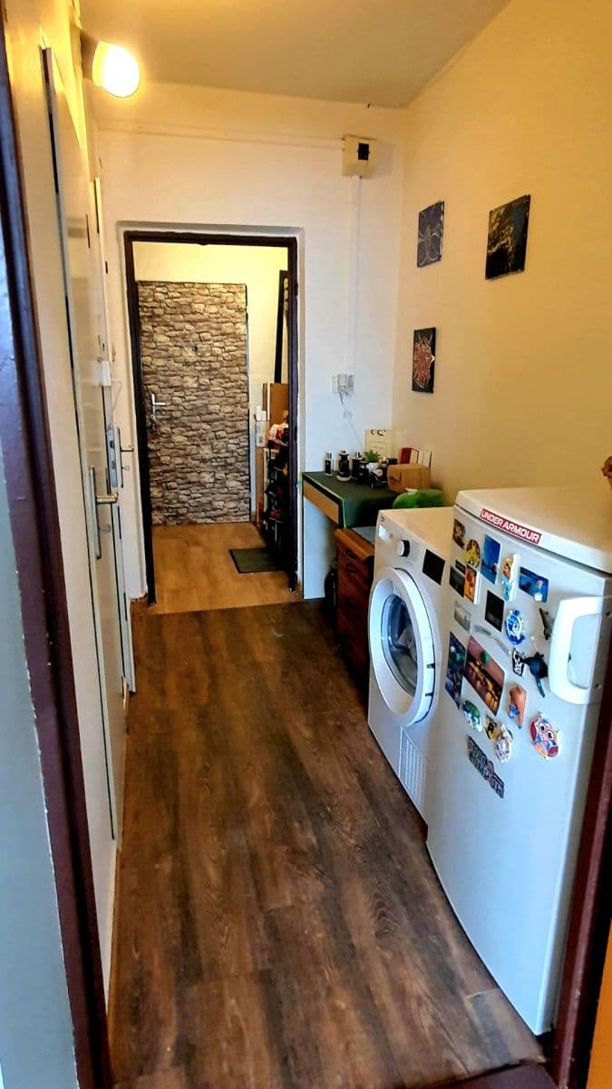 Studio flat to rent, 34 m², Káranská, Prague, Prague Studio flat to rent, 34 m², Káranská, Prague, Prague