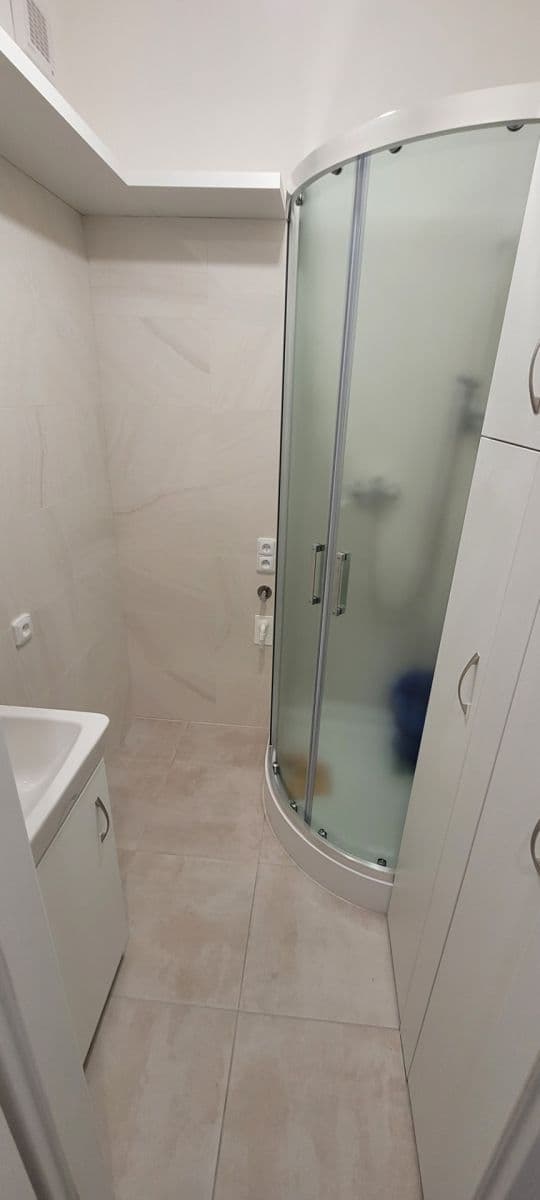 2 bedroom flat to rent, 56 m², Maříkova, Prague, Prague 2 bedroom flat to rent, 56 m², Maříkova, Prague, Prague