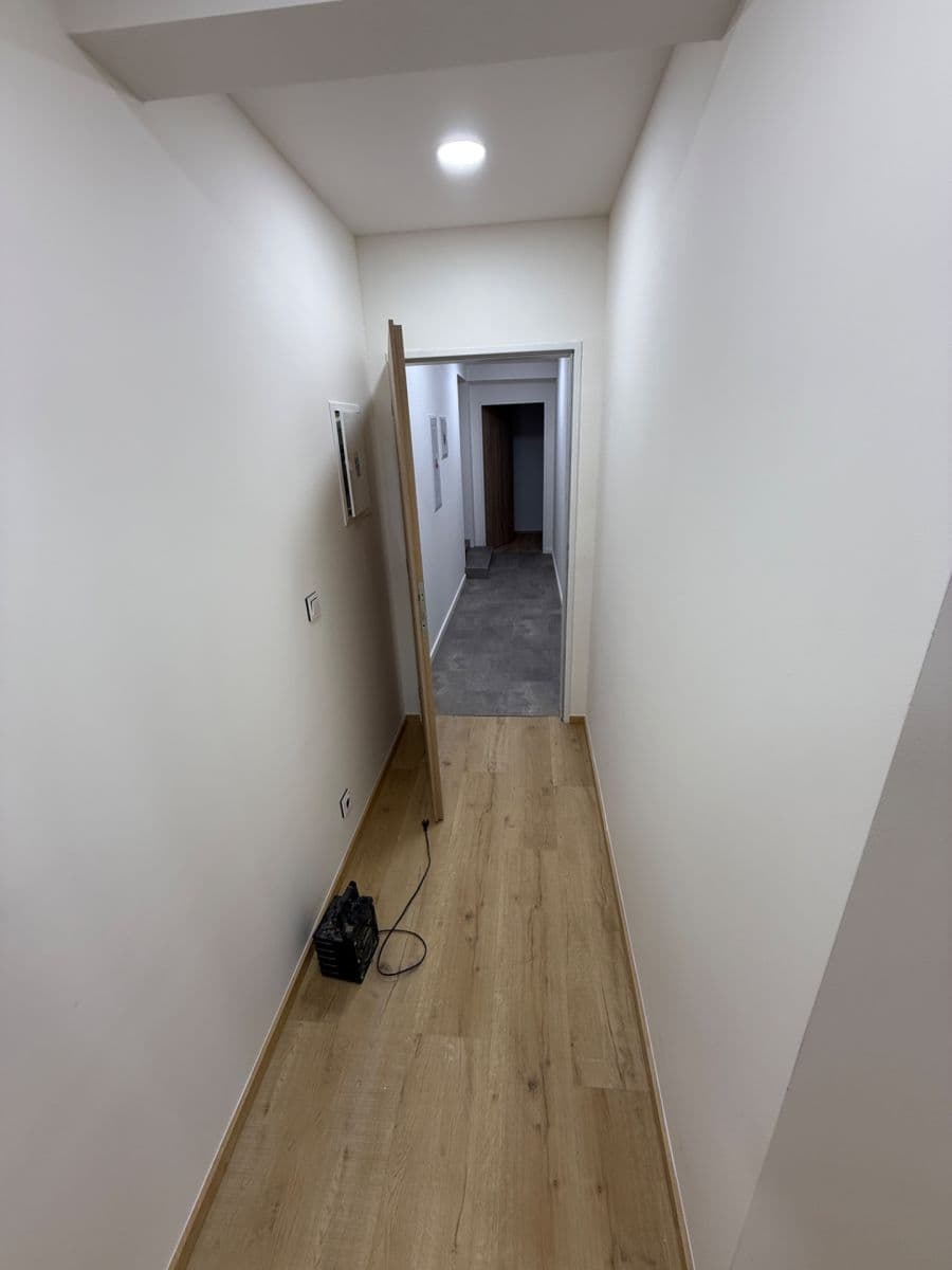 Studio flat to rent, 22 m², Na Jezerce, Prague, Prague Studio flat to rent, 22 m², Na Jezerce, Prague, Prague