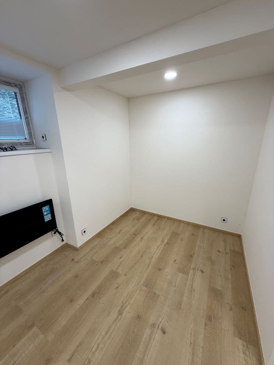 Studio flat to rent, 22 m², Na Jezerce, Prague, Prague Studio flat to rent, 22 m², Na Jezerce, Prague, Prague