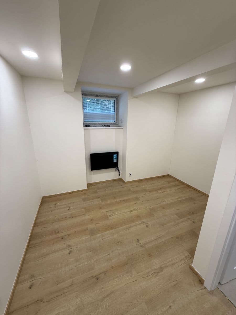 Studio flat to rent, 22 m², Na Jezerce, Prague, Prague Studio flat to rent, 22 m², Na Jezerce, Prague, Prague