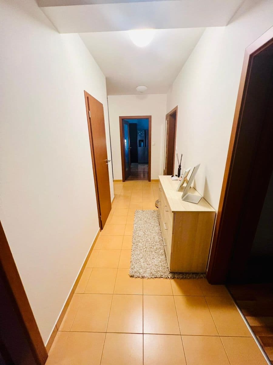 2 bedroom with open-plan kitchen flat to rent, 80 m², Babická, Prague, Prague 2 bedroom with open-plan kitchen flat to rent, 80 m², Babická, Prague, Prague
