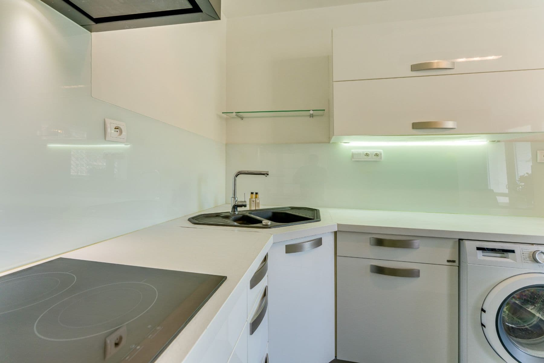 2 bedroom with open-plan kitchen flat for sale, 80 m², Suchý vršek, Prague, Prague 2 bedroom with open-plan kitchen flat for sale, 80 m², Suchý vršek, Prague, Prague