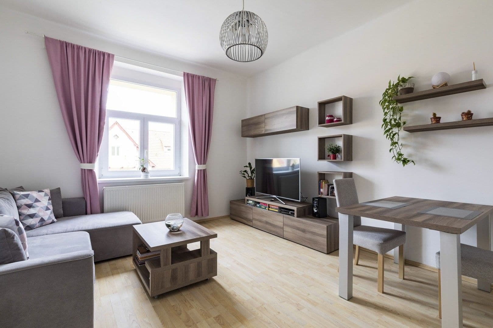 1 bedroom with open-plan kitchen flat to rent, 50 m², V Domově, Prague, Prague 1 bedroom with open-plan kitchen flat to rent, 50 m², V Domově, Prague, Prague