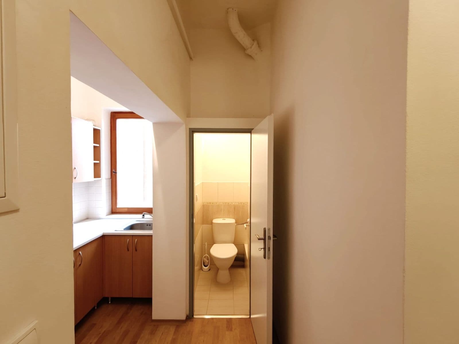 1 bedroom with open-plan kitchen flat to rent, 38 m², V Horkách, Prague, Prague 1 bedroom with open-plan kitchen flat to rent, 38 m², V Horkách, Prague, Prague