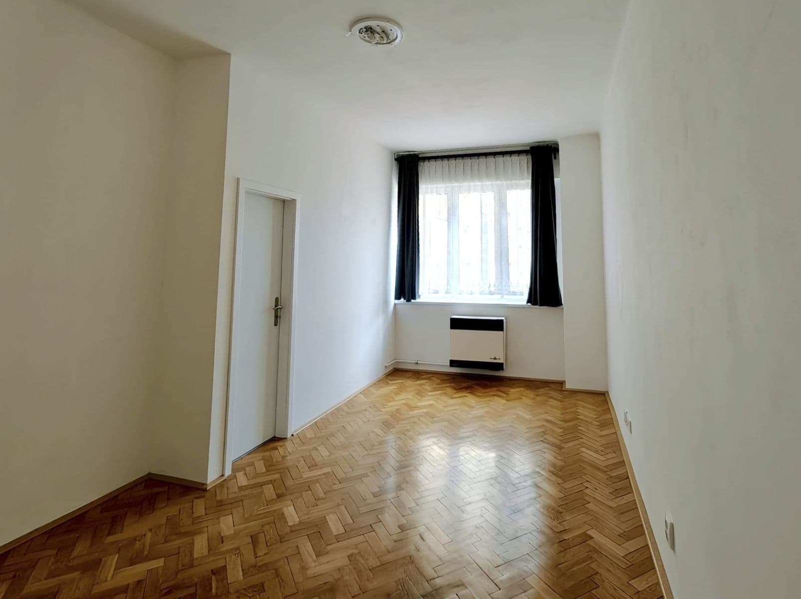 1 bedroom with open-plan kitchen flat to rent, 38 m², V Horkách, Prague, Prague 1 bedroom with open-plan kitchen flat to rent, 38 m², V Horkách, Prague, Prague