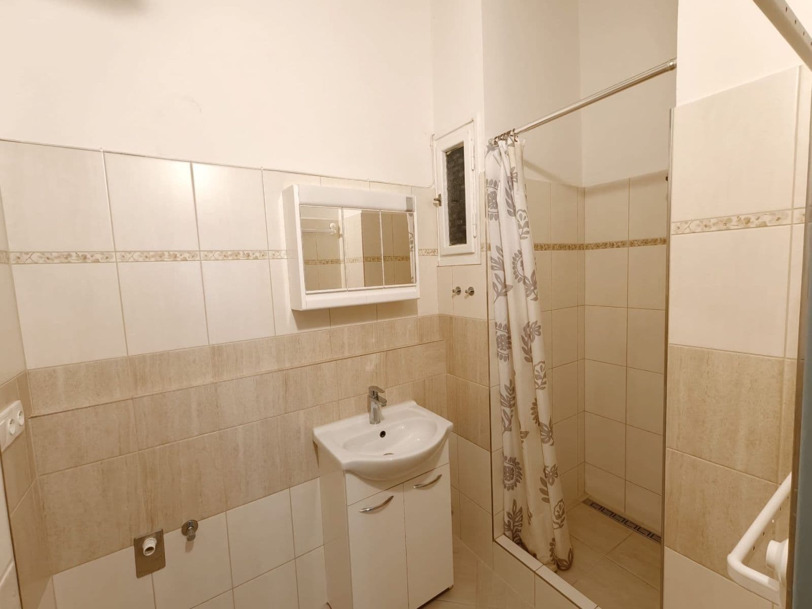 1 bedroom with open-plan kitchen flat to rent, 38 m², V Horkách, Prague, Prague 1 bedroom with open-plan kitchen flat to rent, 38 m², V Horkách, Prague, Prague