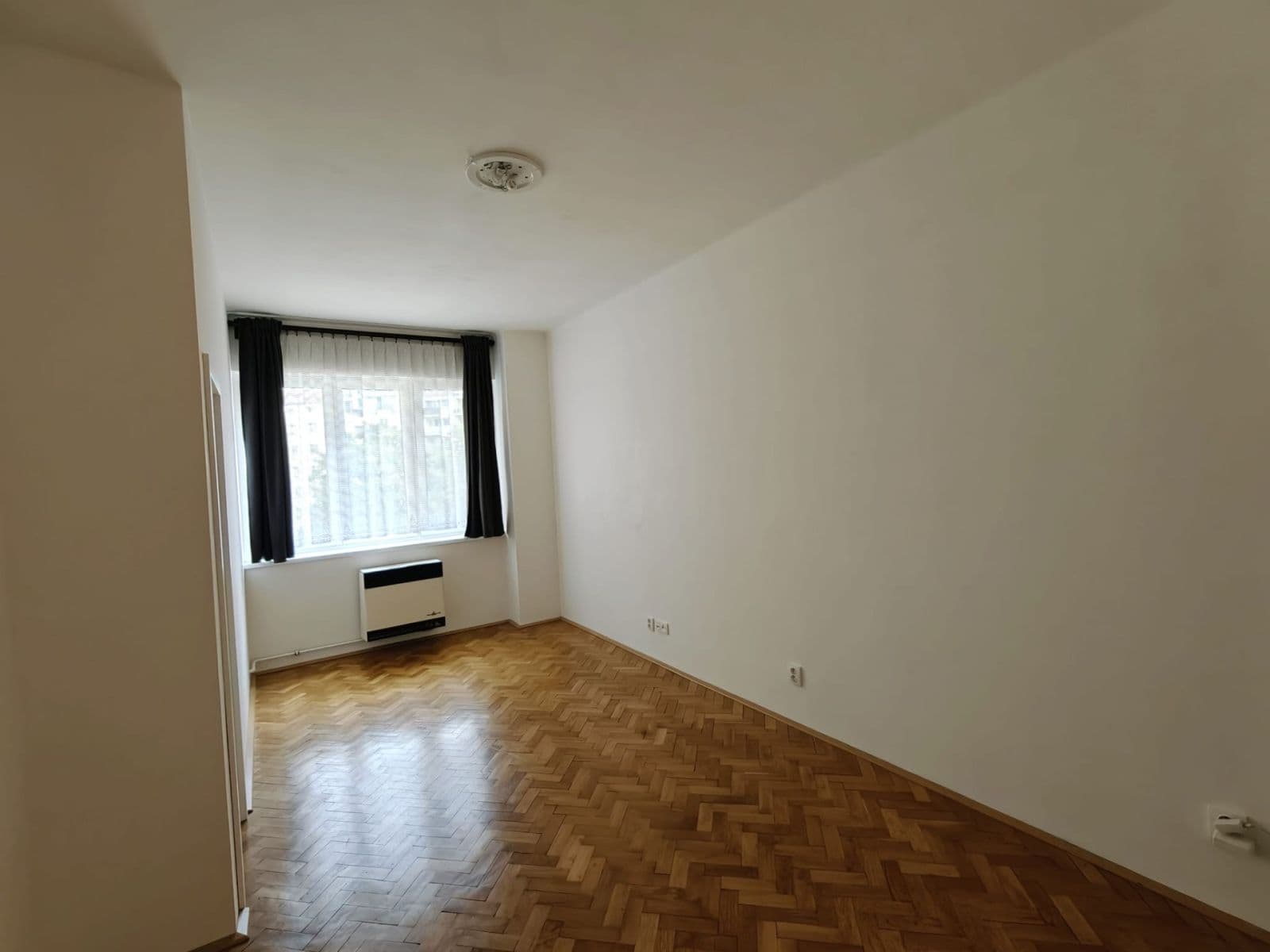 1 bedroom with open-plan kitchen flat to rent, 38 m², V Horkách, Prague, Prague 1 bedroom with open-plan kitchen flat to rent, 38 m², V Horkách, Prague, Prague