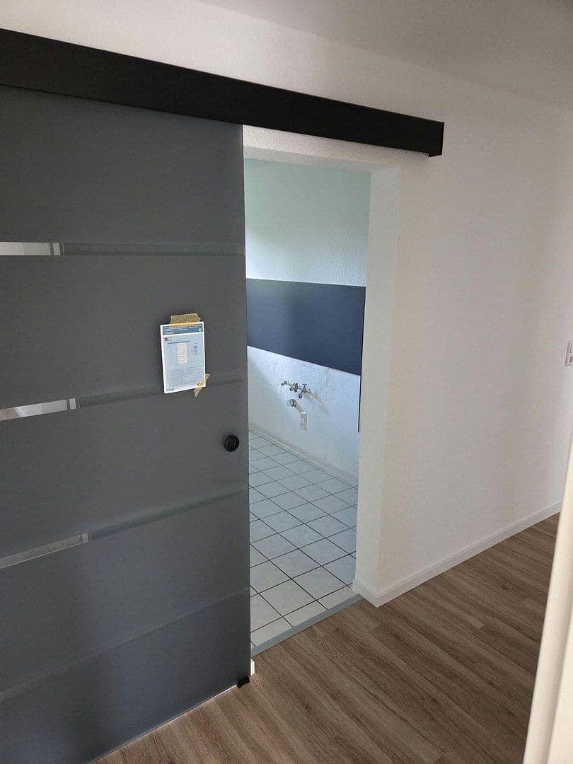 4 bedroom flat to rent, 70 m², Roßstraße 11, Leipzig-Südost OT Liebertwolkwitz, Saxony 4 bedroom flat to rent, 70 m², Roßstraße 11, Leipzig-Südost OT Liebertwolkwitz, Saxony