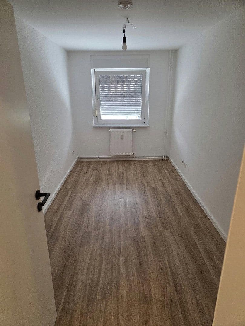 4 bedroom flat to rent, 70 m², Roßstraße 11, Leipzig-Südost OT Liebertwolkwitz, Saxony 4 bedroom flat to rent, 70 m², Roßstraße 11, Leipzig-Südost OT Liebertwolkwitz, Saxony
