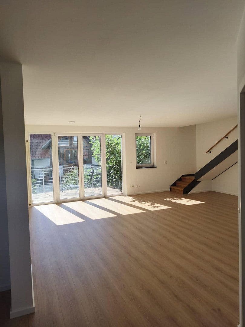 2 bedroom with open-plan kitchen flat for sale, 114 m², Zugmantelstraße 23, Idstein, Hesse 2 bedroom with open-plan kitchen flat for sale, 114 m², Zugmantelstraße 23, Idstein, Hesse