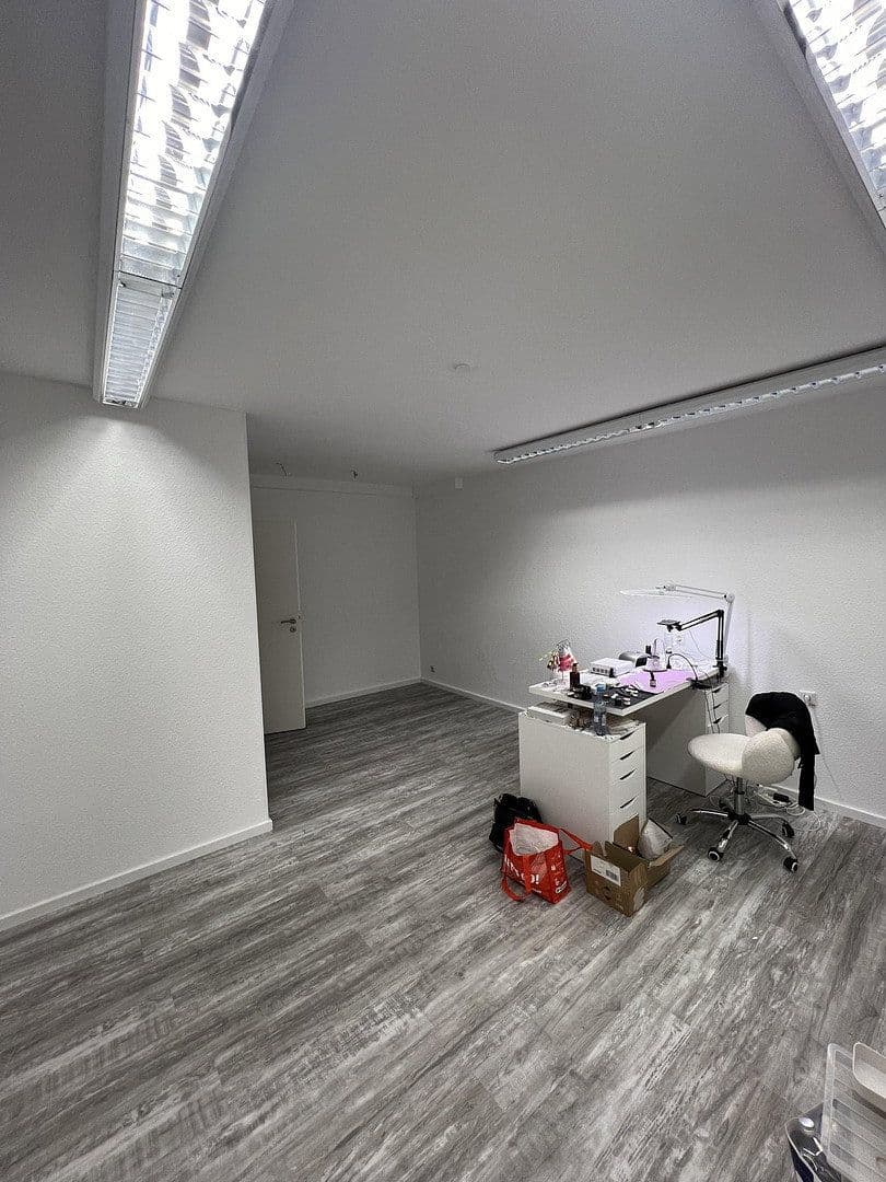 office to rent, 30 m², Stiller Weg 52, Mannheim, Baden-Württemberg office to rent, 30 m², Stiller Weg 52, Mannheim, Baden-Württemberg