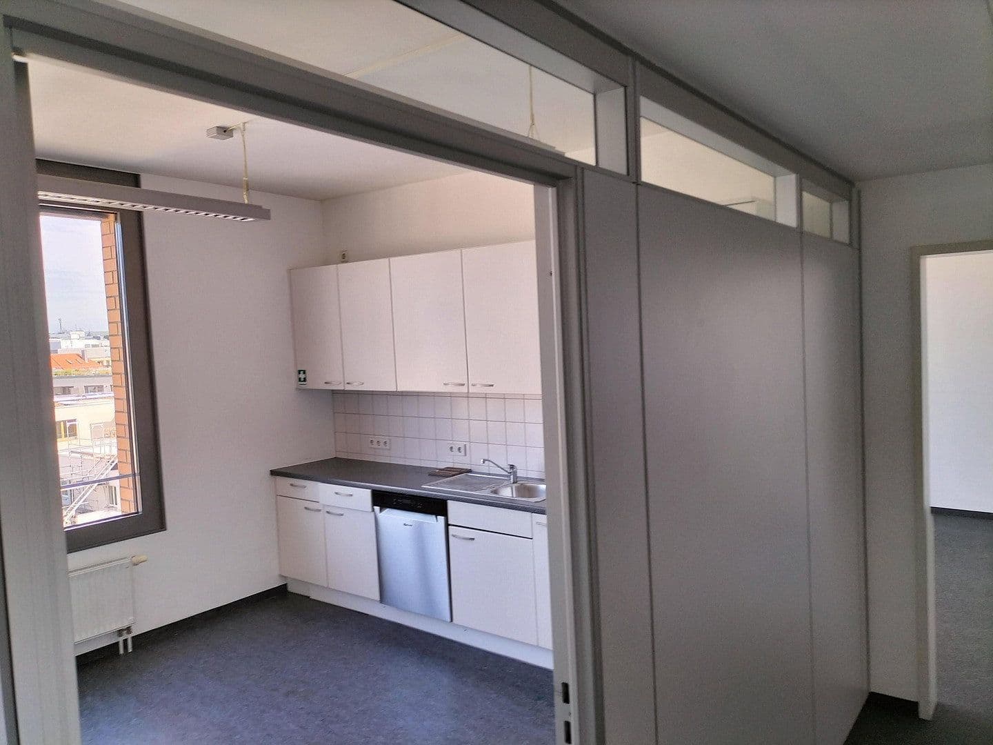 office to rent, 214 m², Herrenbergerstraße 14, Böblingen, Baden-Württemberg office to rent, 214 m², Herrenbergerstraße 14, Böblingen, Baden-Württemberg