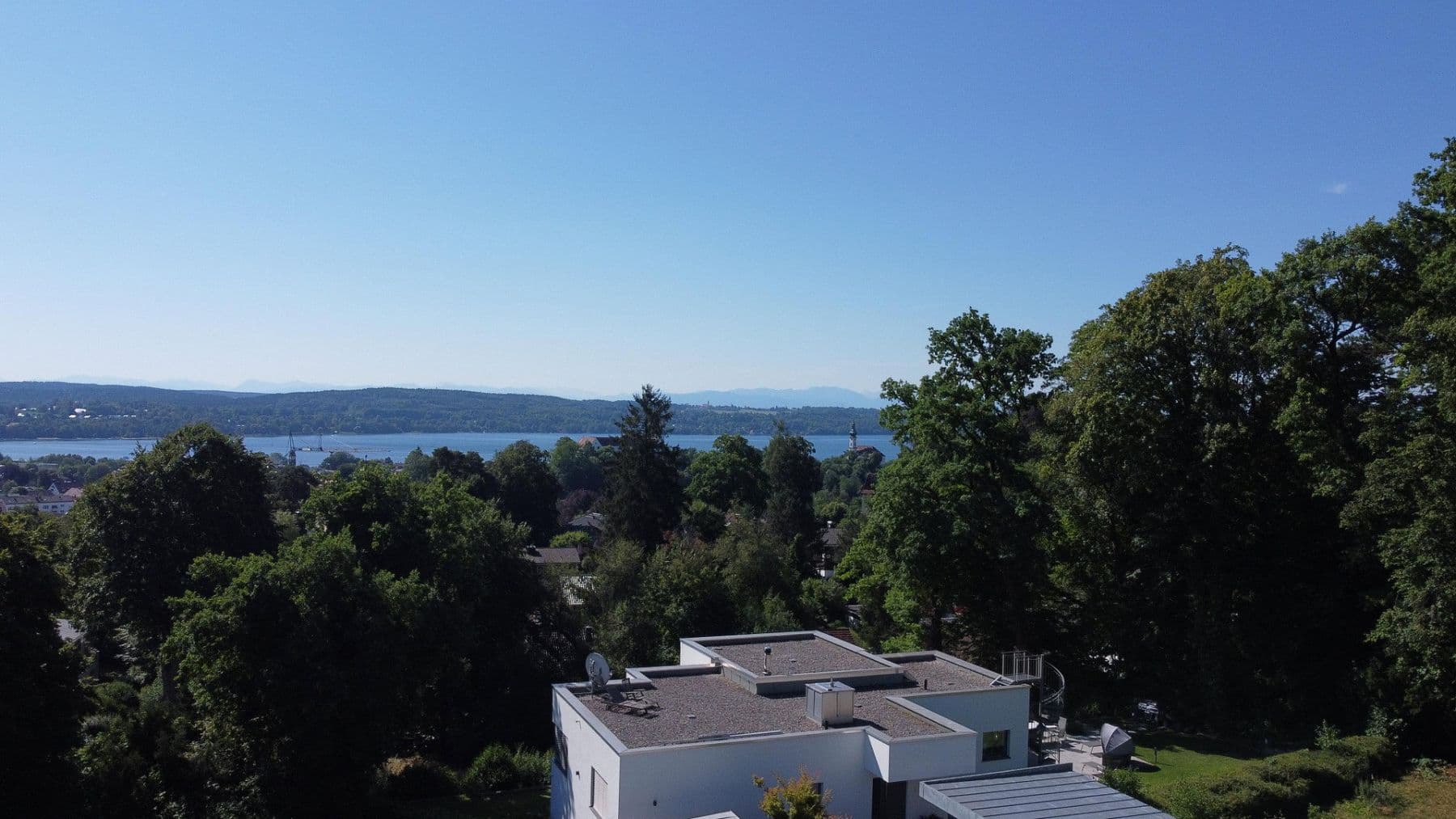 2 bedroom with open-plan kitchen flat to rent, 120 m², Starnberg, Bavaria 2 bedroom with open-plan kitchen flat to rent, 120 m², Starnberg, Bavaria