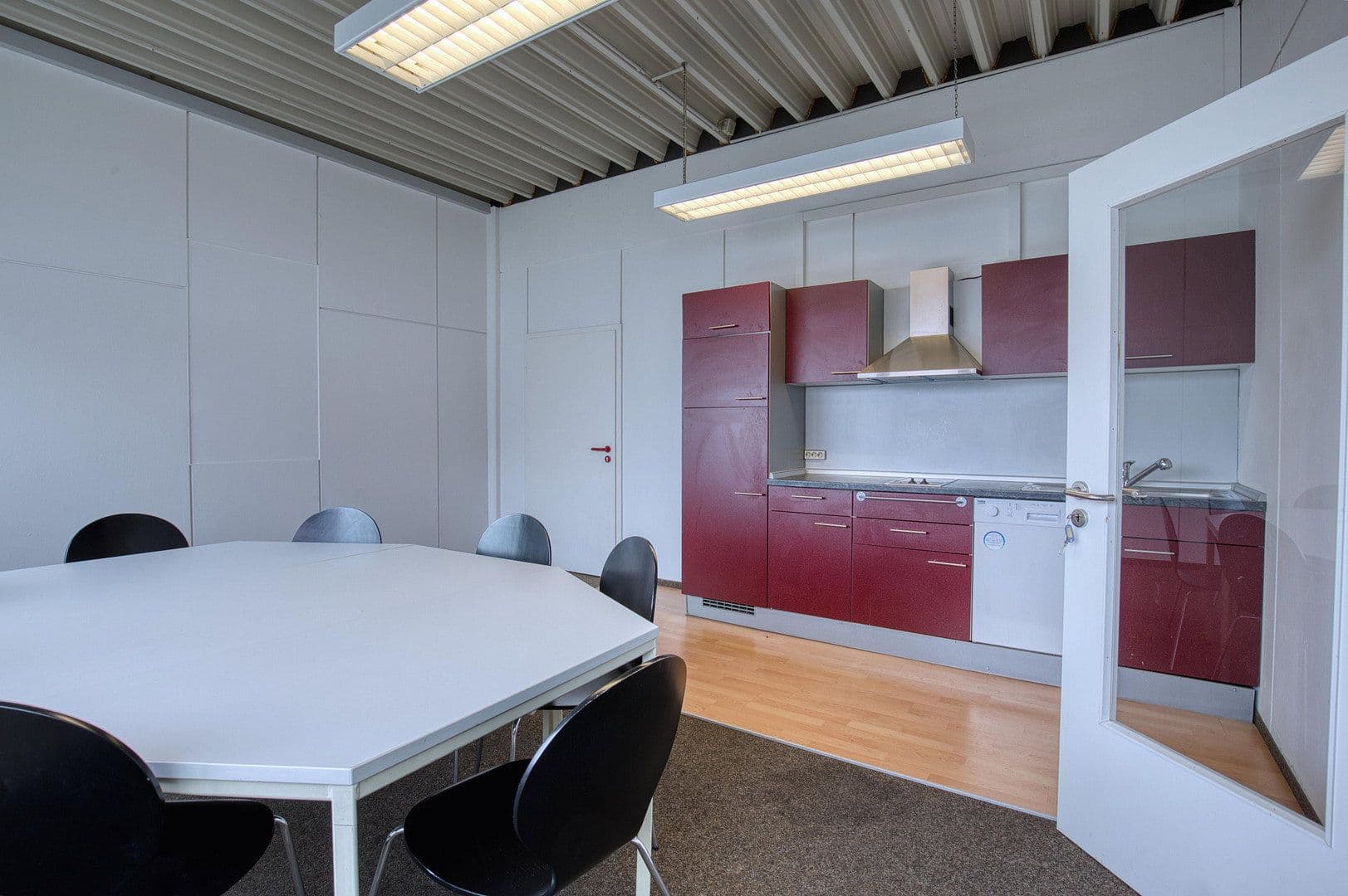 office to rent, 1,996 m², Reutlingen, Baden-Württemberg office to rent, 1,996 m², Reutlingen, Baden-Württemberg