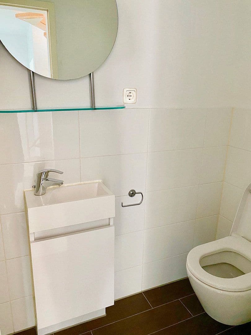 4 bedroom flat for sale, 117 m², Frankfurt Unterliederbach, Hesse 4 bedroom flat for sale, 117 m², Frankfurt Unterliederbach, Hesse
