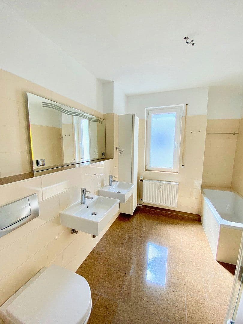 4 bedroom flat for sale, 117 m², Frankfurt Unterliederbach, Hesse 4 bedroom flat for sale, 117 m², Frankfurt Unterliederbach, Hesse