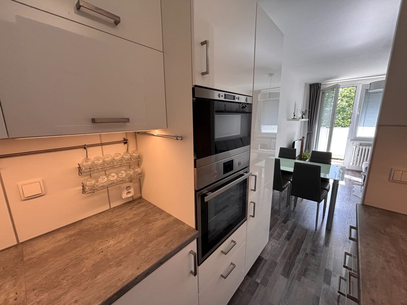 1 bedroom with open-plan kitchen flat to rent, 46 m², Jablonecká, Prague, Prague 1 bedroom with open-plan kitchen flat to rent, 46 m², Jablonecká, Prague, Prague