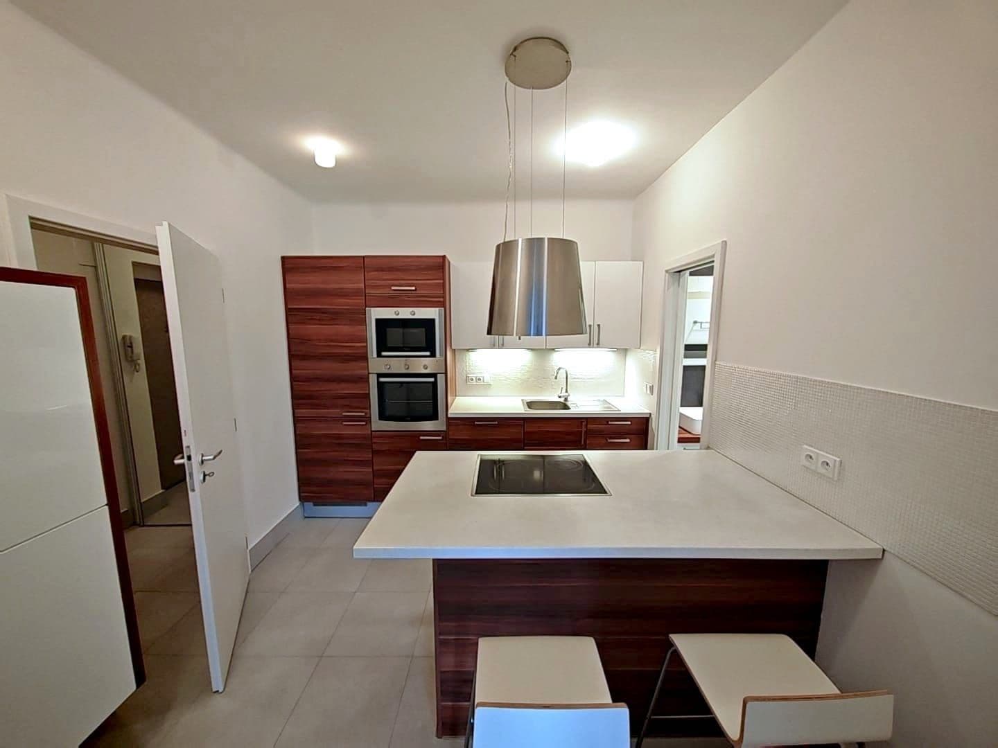 1 bedroom with open-plan kitchen flat for sale, 50 m², Velehradská, Prague, Prague 1 bedroom with open-plan kitchen flat for sale, 50 m², Velehradská, Prague, Prague
