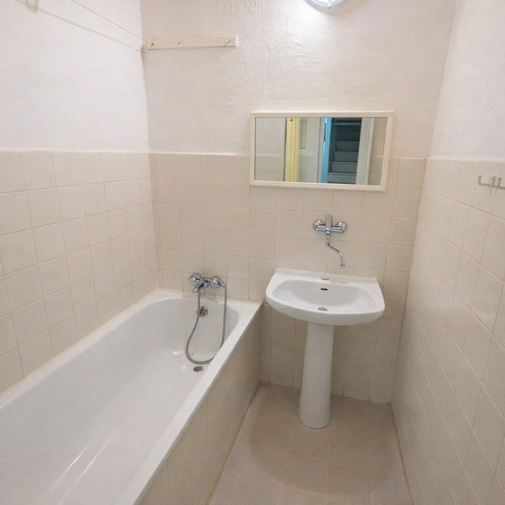 1 bedroom flat to rent, 41 m², Ruská, Prague, Prague 1 bedroom flat to rent, 41 m², Ruská, Prague, Prague