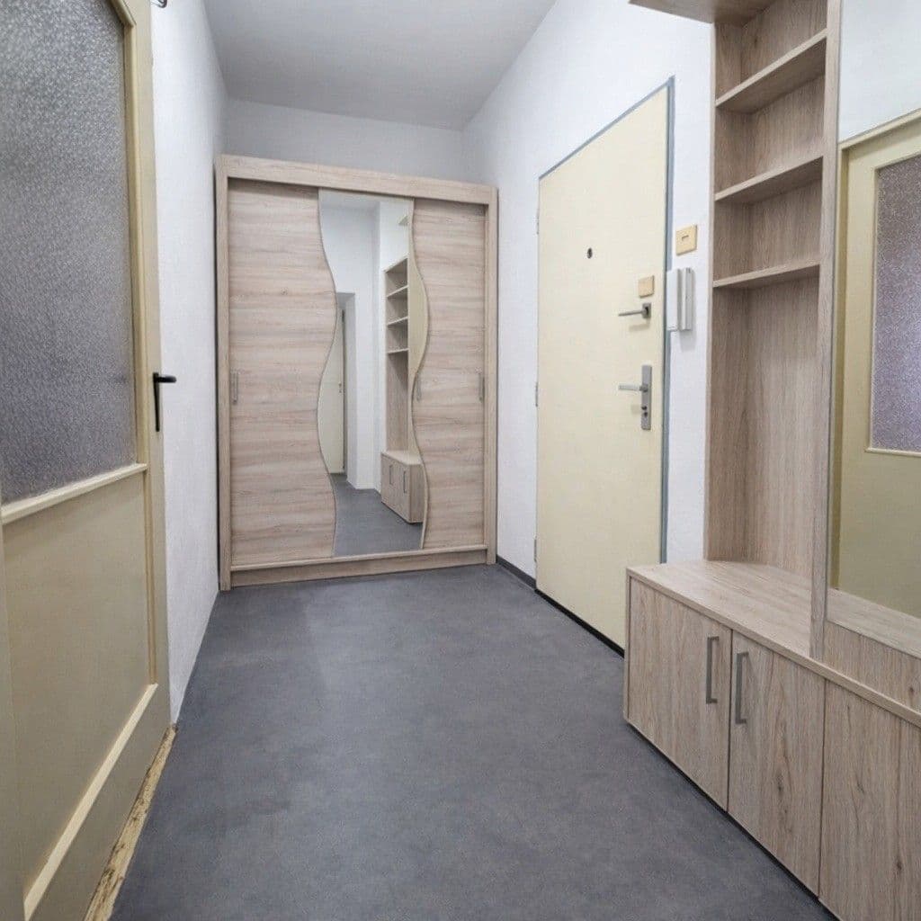 1 bedroom flat to rent, 41 m², Ruská, Prague, Prague 1 bedroom flat to rent, 41 m², Ruská, Prague, Prague