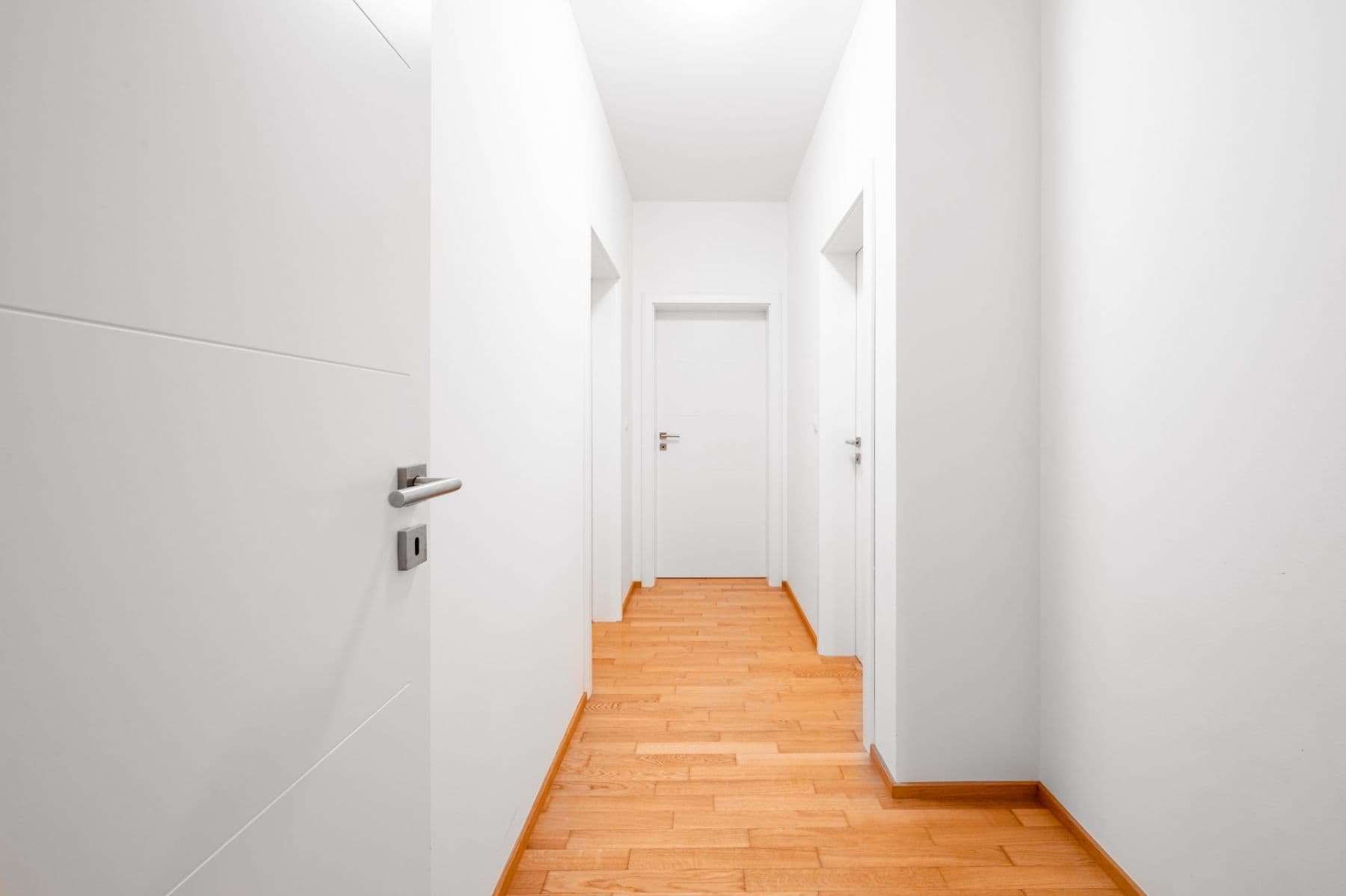 2 bedroom with open-plan kitchen flat to rent, 91 m², Na Petynce, Prague, Prague 2 bedroom with open-plan kitchen flat to rent, 91 m², Na Petynce, Prague, Prague
