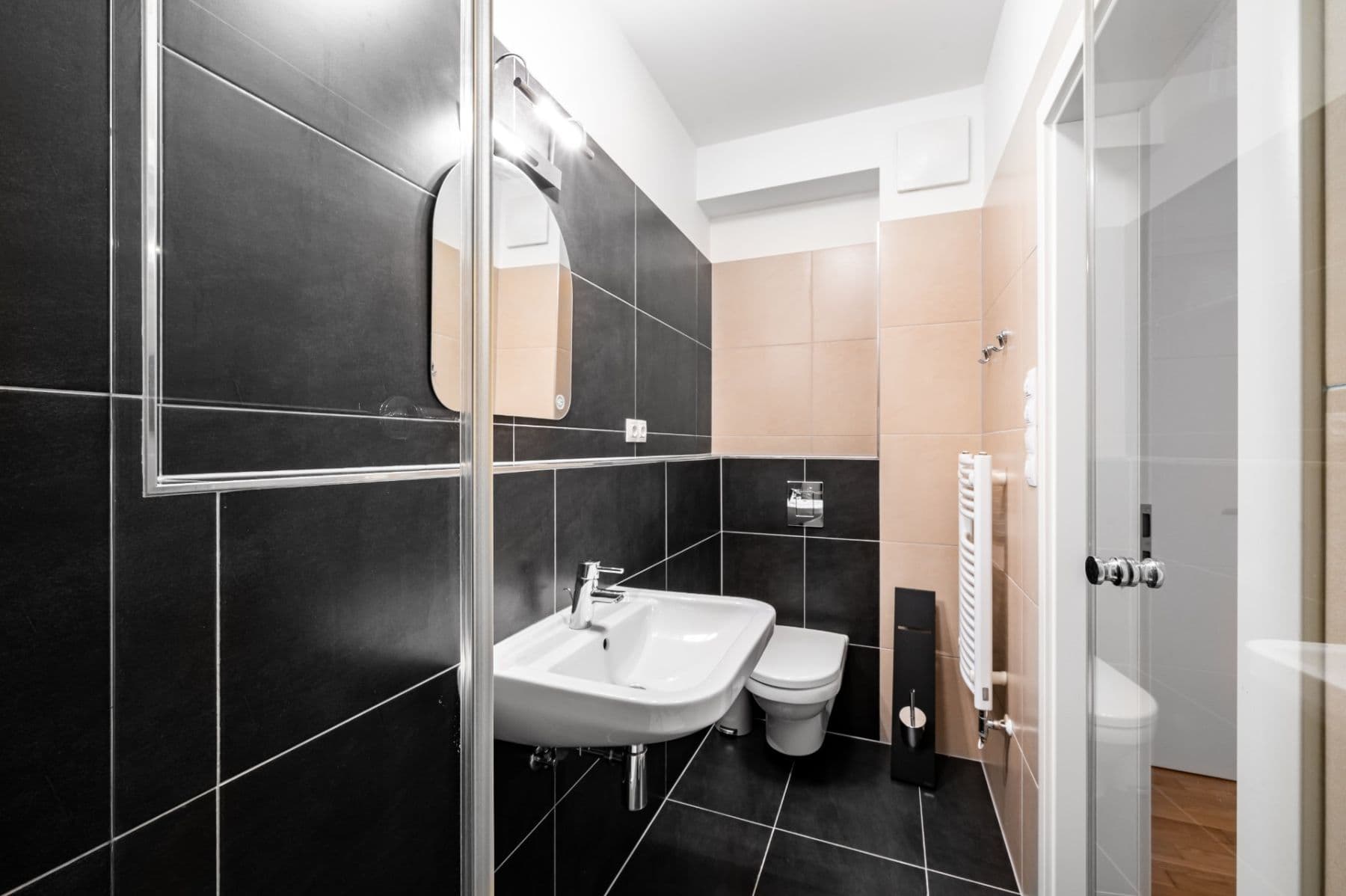 2 bedroom with open-plan kitchen flat to rent, 91 m², Na Petynce, Prague, Prague 2 bedroom with open-plan kitchen flat to rent, 91 m², Na Petynce, Prague, Prague