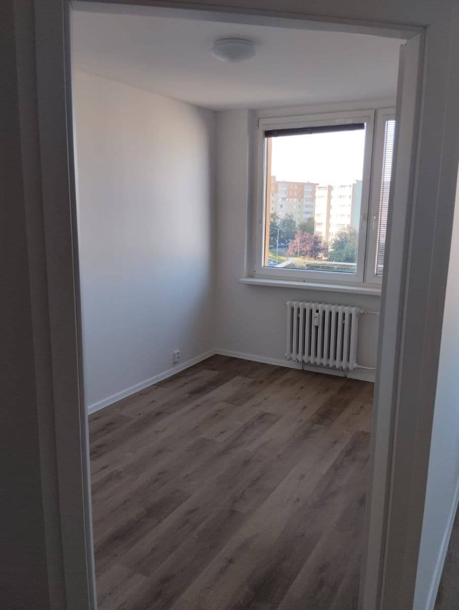 1 bedroom with open-plan kitchen flat to rent, 33 m², Komořanská, Most, Ústecký Region 1 bedroom with open-plan kitchen flat to rent, 33 m², Komořanská, Most, Ústecký Region