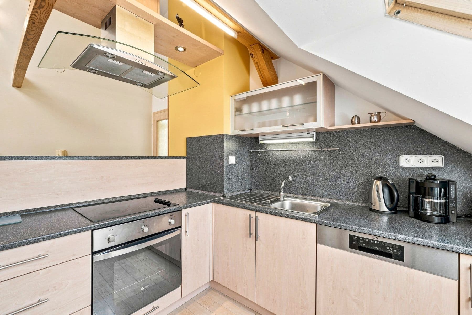 flat to rent, 200 m², Sokolská, Velké Opatovice, Jihomoravský Region flat to rent, 200 m², Sokolská, Velké Opatovice, Jihomoravský Region