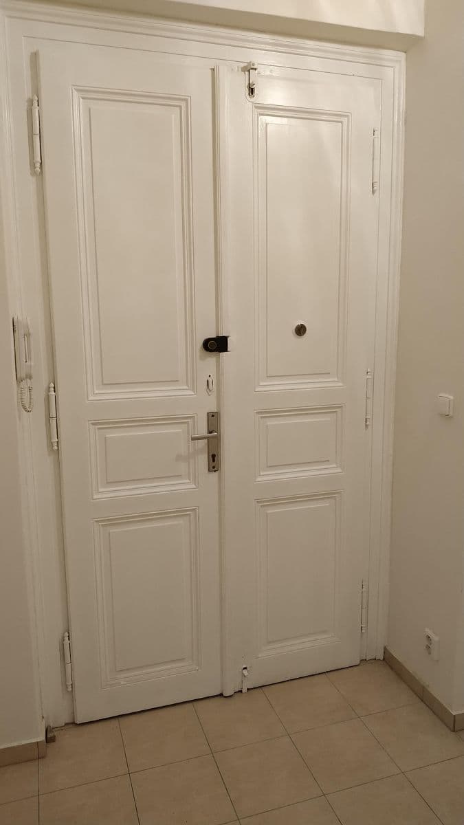 1 bedroom with open-plan kitchen flat to rent, 51 m², Dobrovského, Prague, Prague 1 bedroom with open-plan kitchen flat to rent, 51 m², Dobrovského, Prague, Prague