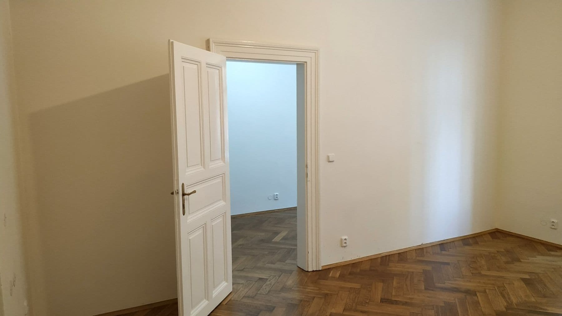 1 bedroom with open-plan kitchen flat to rent, 51 m², Dobrovského, Prague, Prague 1 bedroom with open-plan kitchen flat to rent, 51 m², Dobrovského, Prague, Prague