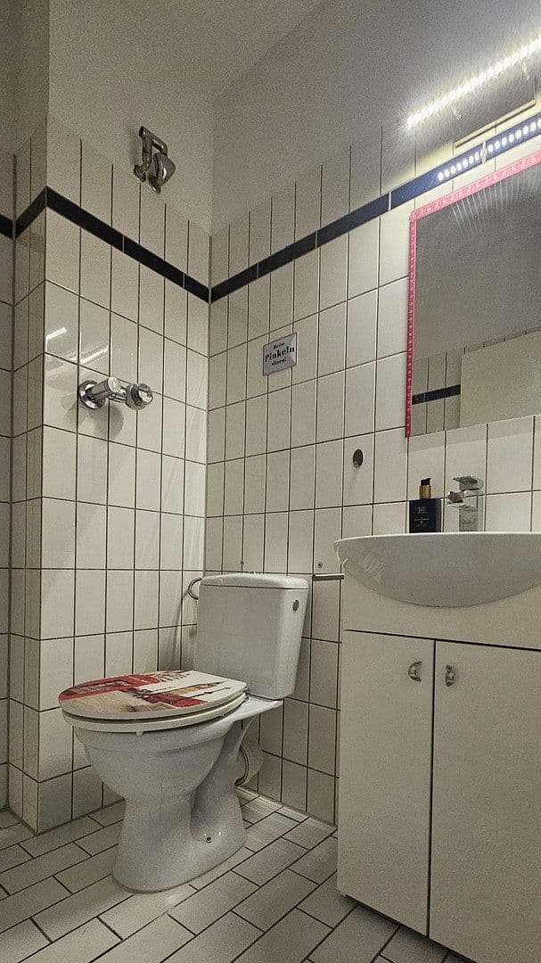 2 bedroom with open-plan kitchen flat for sale, 115 m², Bernstorffstrasse, Berlin-Tegel, Berlin 2 bedroom with open-plan kitchen flat for sale, 115 m², Bernstorffstrasse, Berlin-Tegel, Berlin