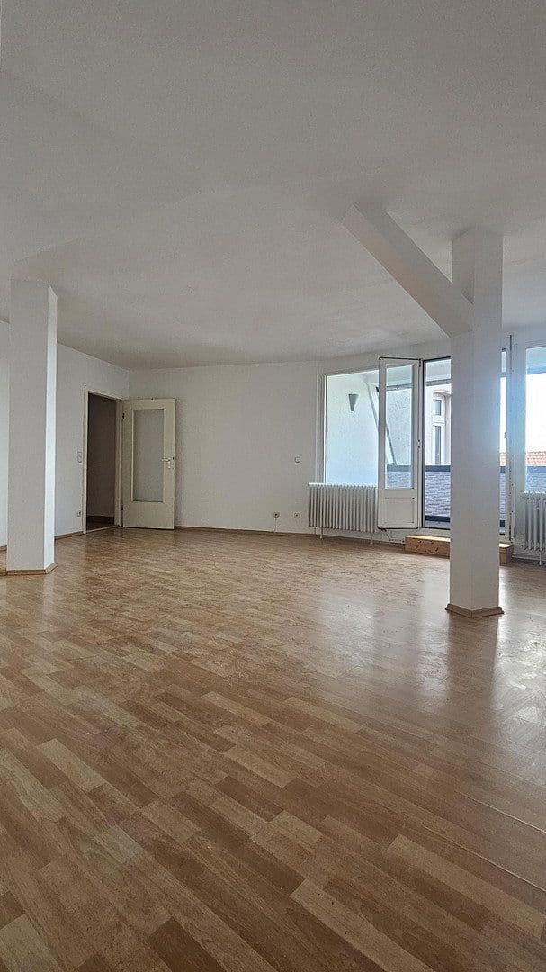 2 bedroom with open-plan kitchen flat for sale, 115 m², Bernstorffstrasse, Berlin-Tegel, Berlin 2 bedroom with open-plan kitchen flat for sale, 115 m², Bernstorffstrasse, Berlin-Tegel, Berlin