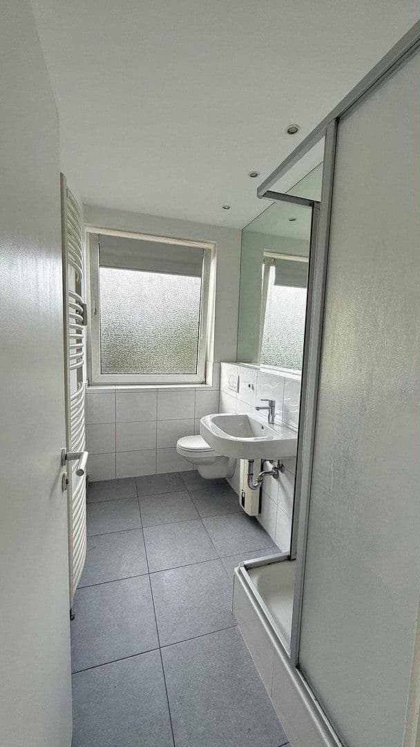 2 bedroom flat to rent, 55 m², Cloppenburger Weg 18, Düsseldorf, North Rhine-Westphalia 2 bedroom flat to rent, 55 m², Cloppenburger Weg 18, Düsseldorf, North Rhine-Westphalia