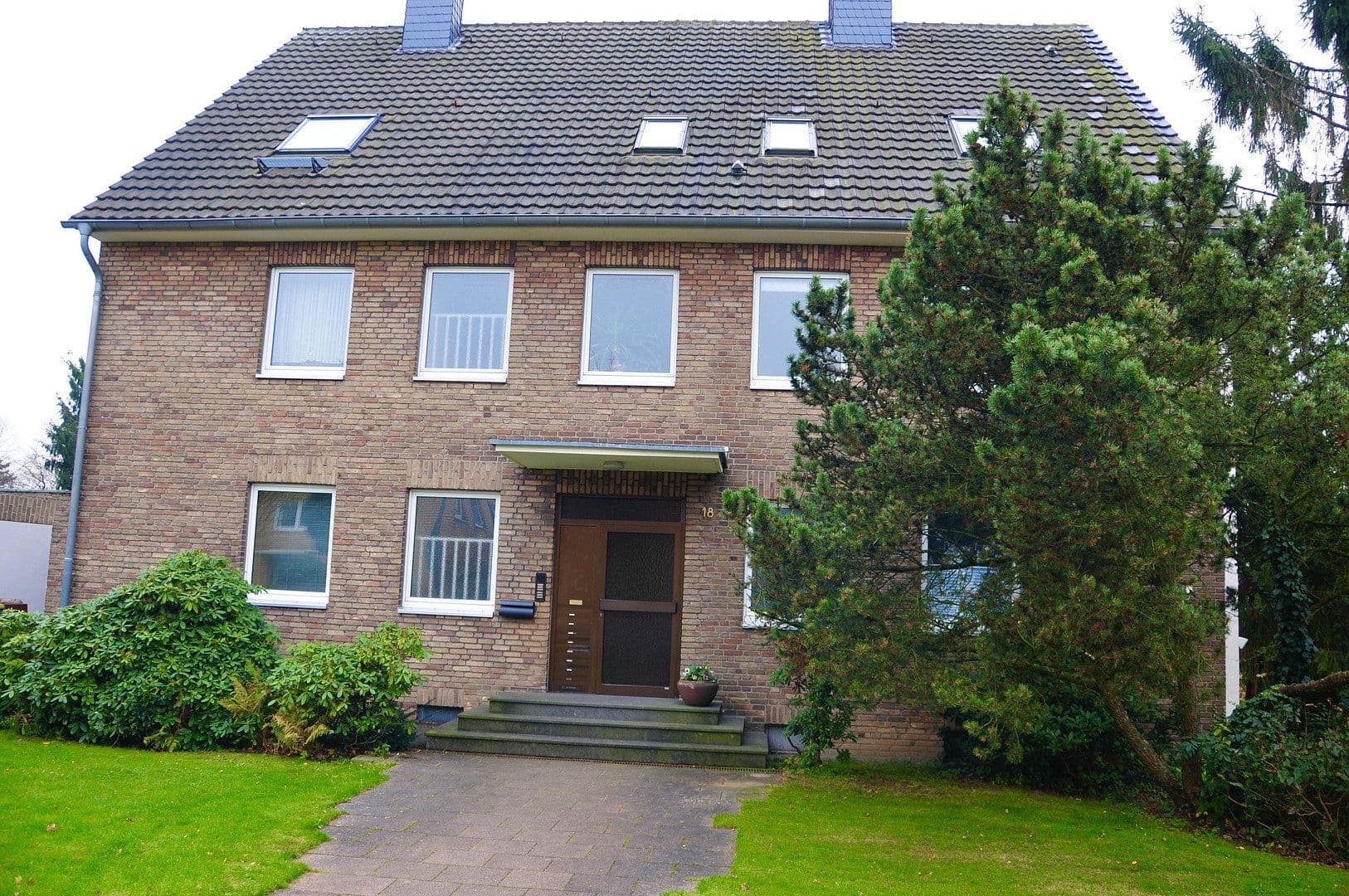 2 bedroom flat to rent, 55 m², Cloppenburger Weg 18, Düsseldorf, North Rhine-Westphalia 2 bedroom flat to rent, 55 m², Cloppenburger Weg 18, Düsseldorf, North Rhine-Westphalia