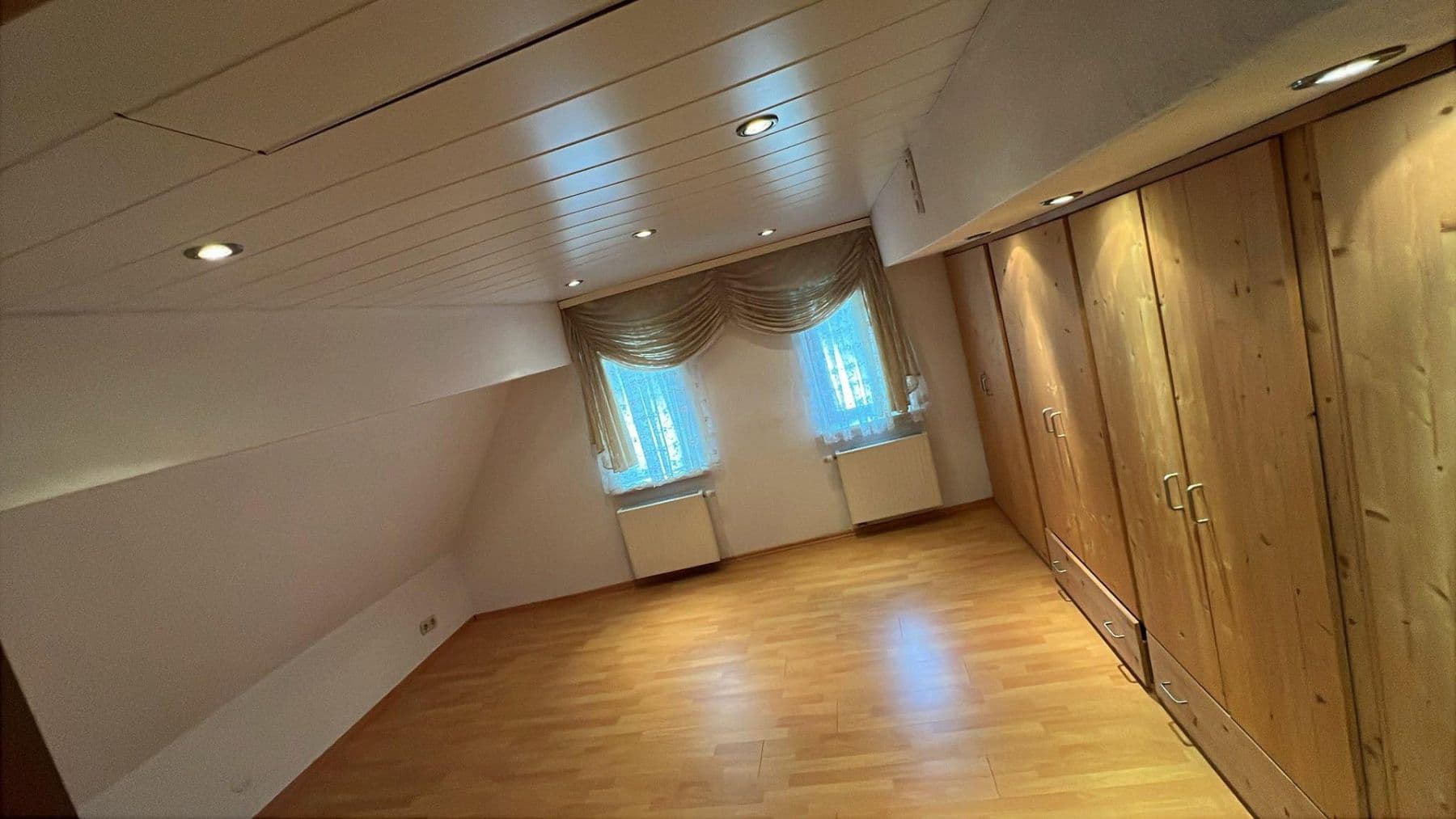 4 bedroom flat to rent, 100 m², Simmozheimer str 16, Weil der Stadt, Baden-Württemberg 4 bedroom flat to rent, 100 m², Simmozheimer str 16, Weil der Stadt, Baden-Württemberg