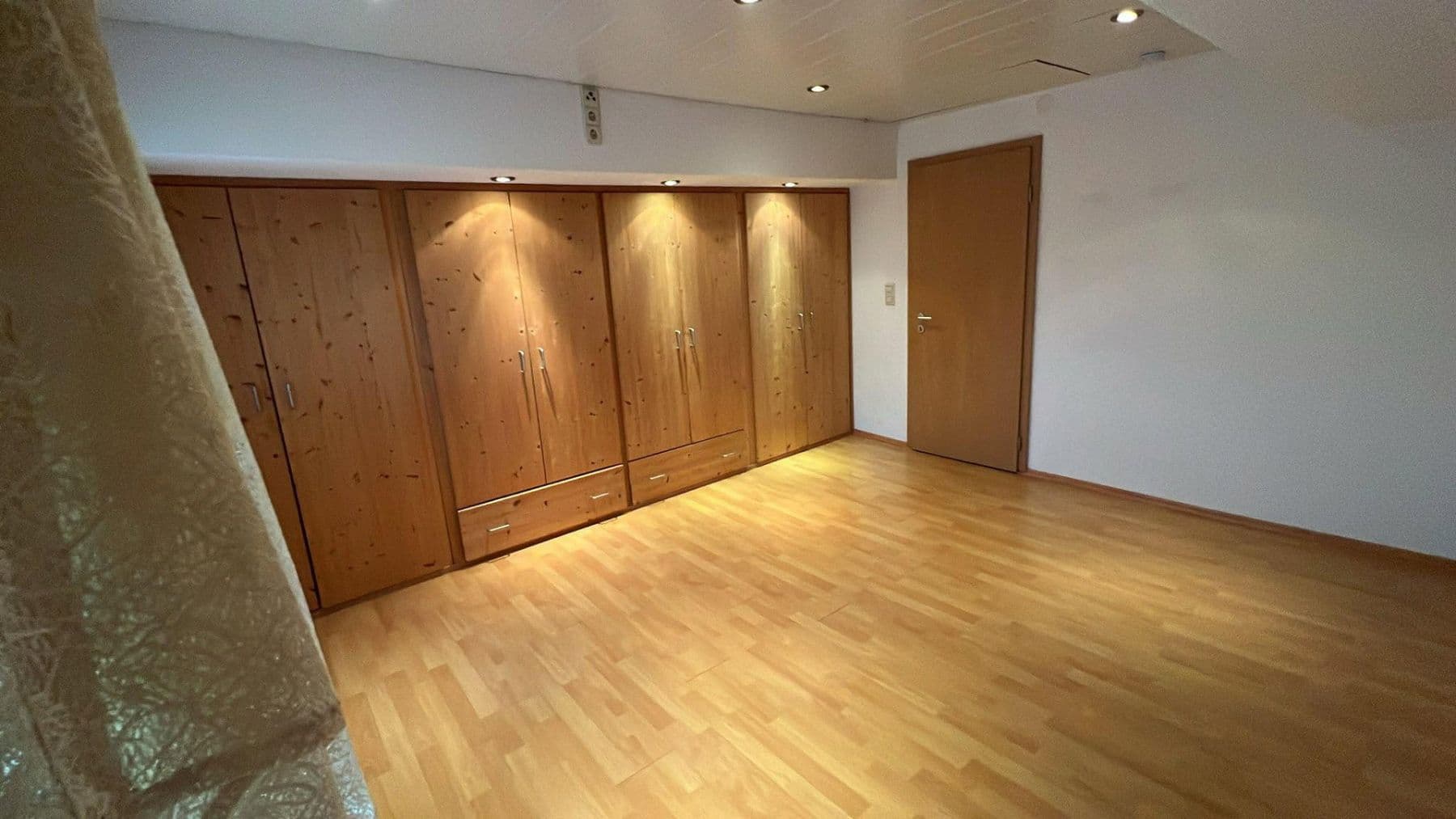 4 bedroom flat to rent, 100 m², Simmozheimer str 16, Weil der Stadt, Baden-Württemberg 4 bedroom flat to rent, 100 m², Simmozheimer str 16, Weil der Stadt, Baden-Württemberg