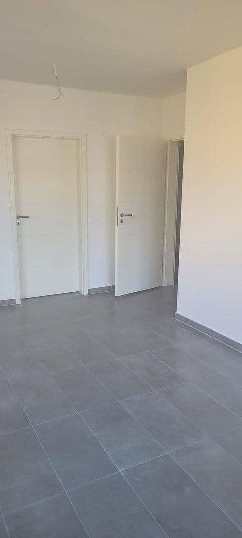 garage to rent, 4,000 m², Industriestrasse 8 b, Selm, North Rhine-Westphalia garage to rent, 4,000 m², Industriestrasse 8 b, Selm, North Rhine-Westphalia