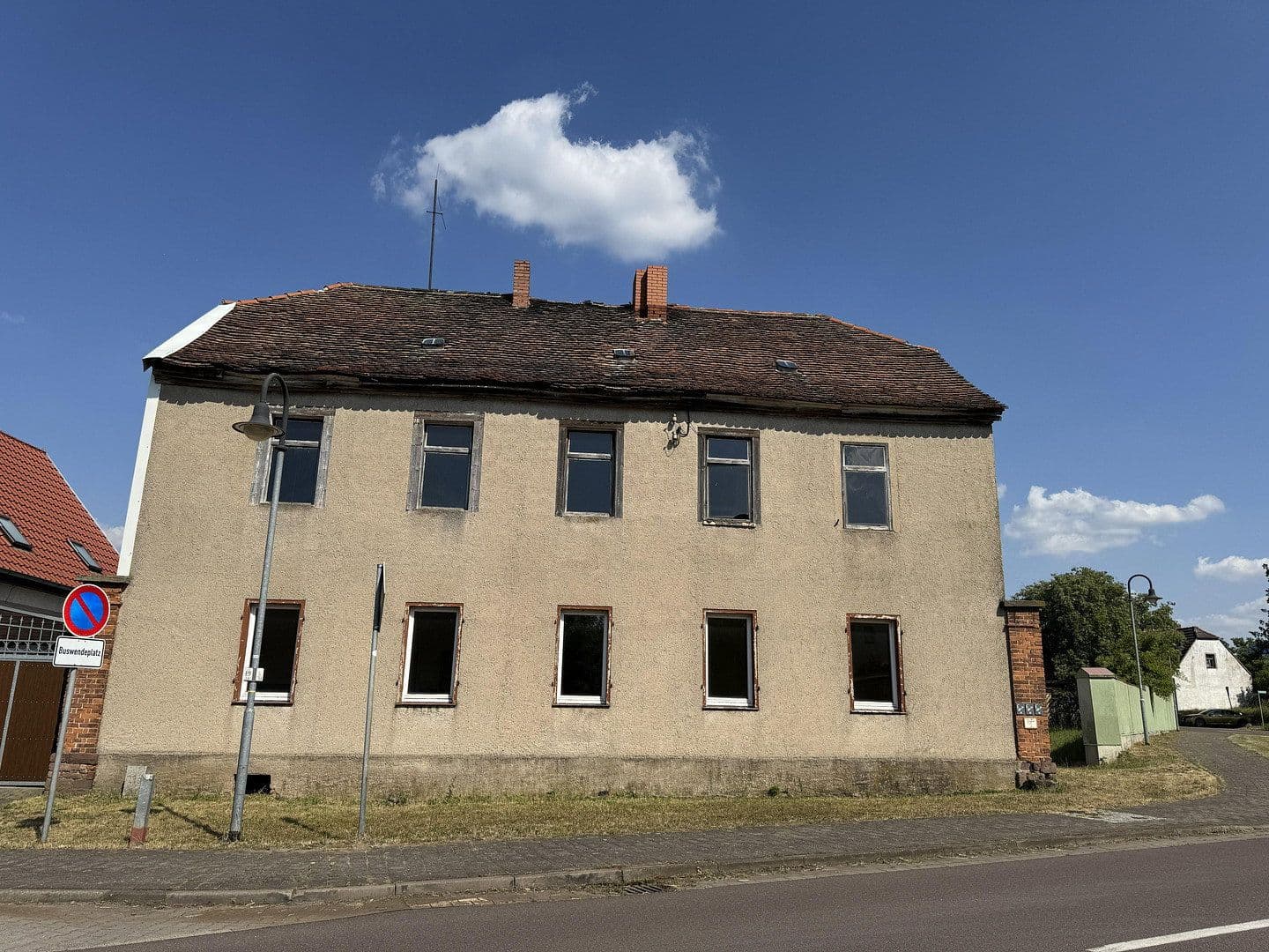 house for sale, 320 m², Ernst-Thälmann-Straße -13, Wettin-Löbejün, Saxony-Anhalt house for sale, 320 m², Ernst-Thälmann-Straße -13, Wettin-Löbejün, Saxony-Anhalt