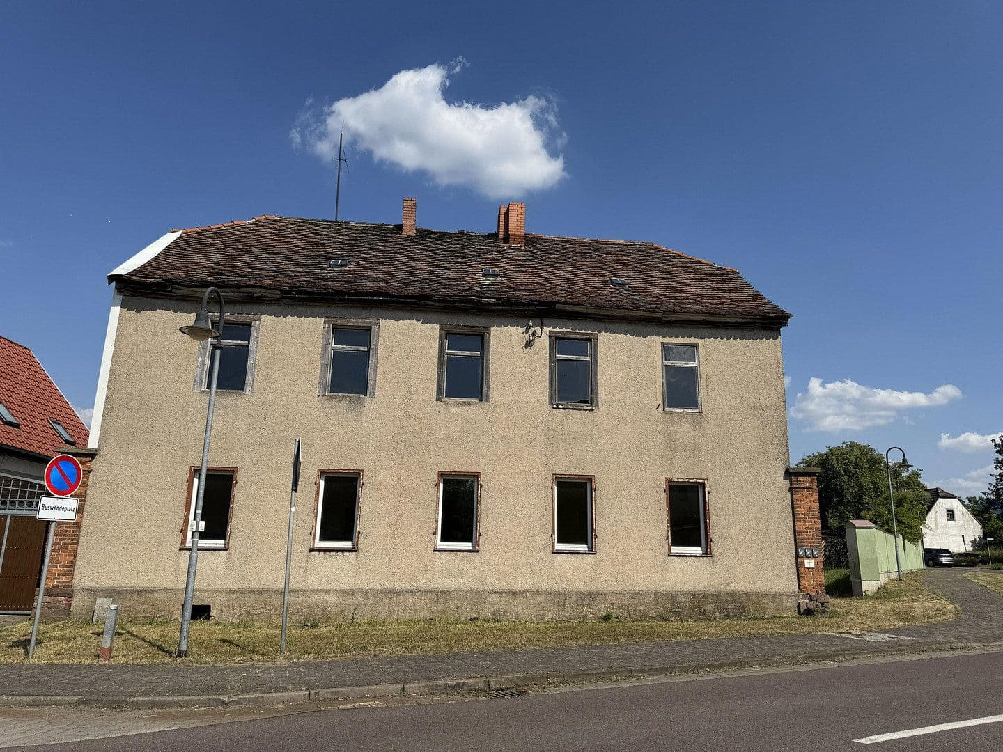 house for sale, 320 m², Ernst-Thälmann-Straße -13, Wettin-Löbejün, Saxony-Anhalt house for sale, 320 m², Ernst-Thälmann-Straße -13, Wettin-Löbejün, Saxony-Anhalt