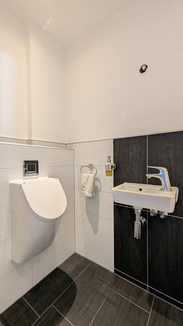 3 bedroom flat for sale, 94 m², Oberhausen, North Rhine-Westphalia 3 bedroom flat for sale, 94 m², Oberhausen, North Rhine-Westphalia