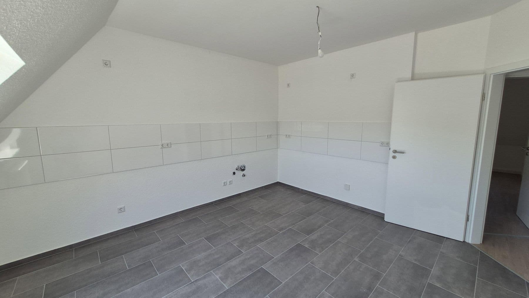 4 bedroom flat to rent, 113 m², Gummersbach, North Rhine-Westphalia 4 bedroom flat to rent, 113 m², Gummersbach, North Rhine-Westphalia