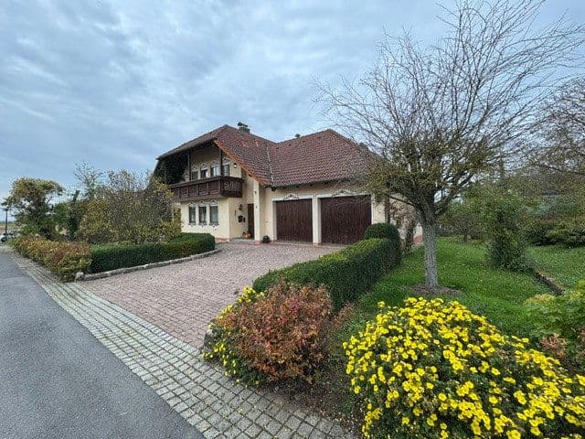 house for sale, 266 m², Grünsfeld, Baden-Württemberg house for sale, 266 m², Grünsfeld, Baden-Württemberg