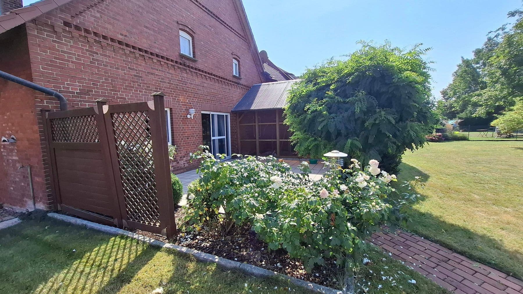 house for sale, 240 m², Petershagen, North Rhine-Westphalia house for sale, 240 m², Petershagen, North Rhine-Westphalia